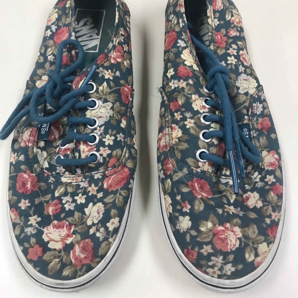 Women’s Vans shoes
